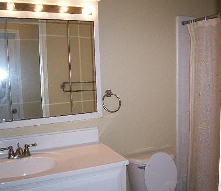 4th image of 4014 KNOLL HILL DR