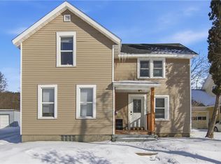 1245 S Farwell St, Eau Claire, WI 54701
