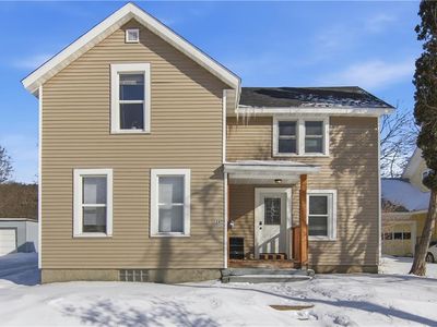 1245 S Farwell Street, Eau Claire, WI, 54701