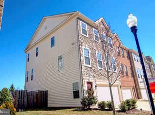 10211 Fountain Cir, Manassas, VA 20110