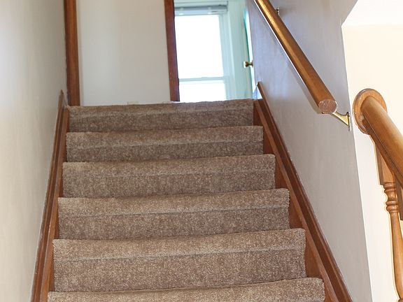 4th image of 2443 Sandalwood Dr