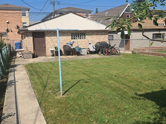2nd image of 3008 N Neva Ave