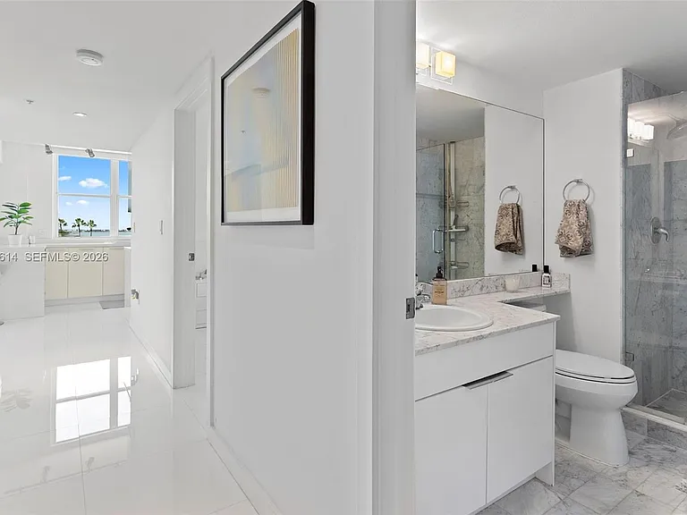 800 Claughton Island Dr #505 — Photo 7
