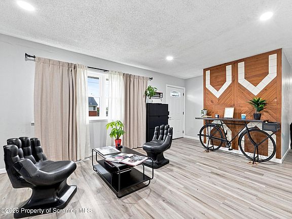 3rd image of 108 Park Dr
