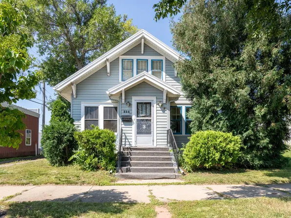 235 3rd Ave NW, Valley City, ND 58072