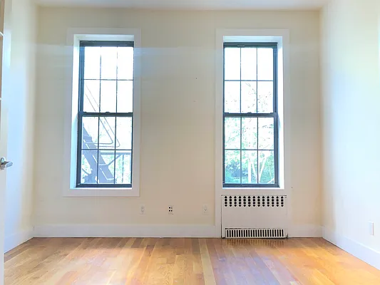 Rented by Nooklyn NYC LLC | media 8