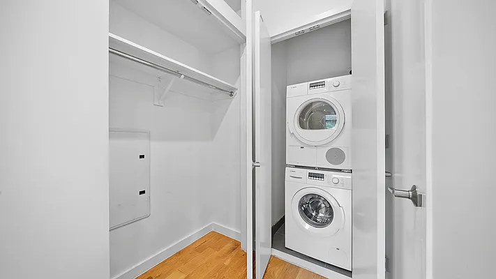 Rented by Nooklyn NYC LLC | media 7