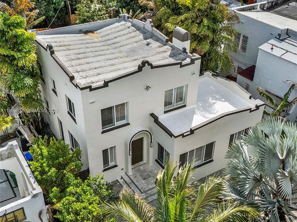 1st image of 2006 SW 12th St