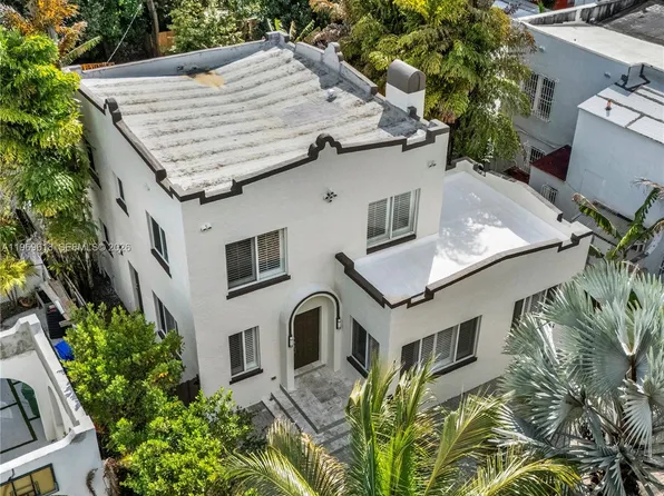 2006 SW 12th St, Miami, FL 33135