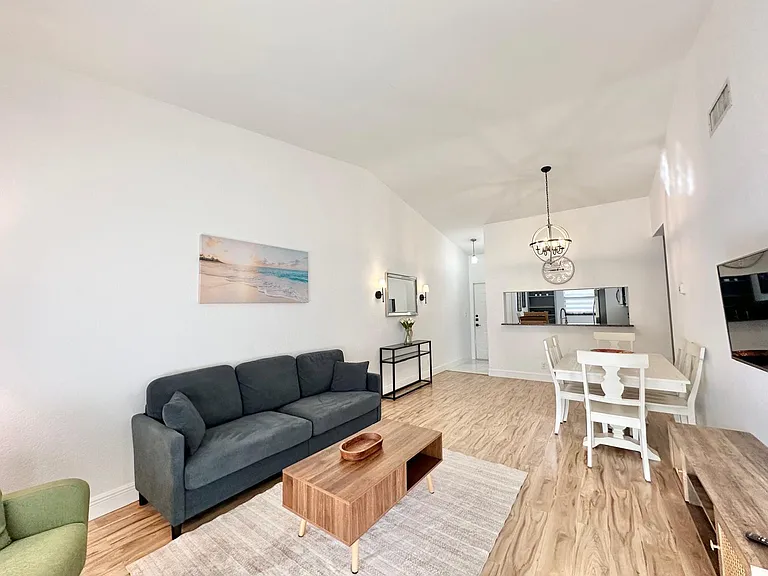 3139 Millwood Ter #230 — Photo 9