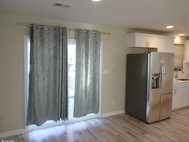22064 Spring Valley Dr — Photo 10