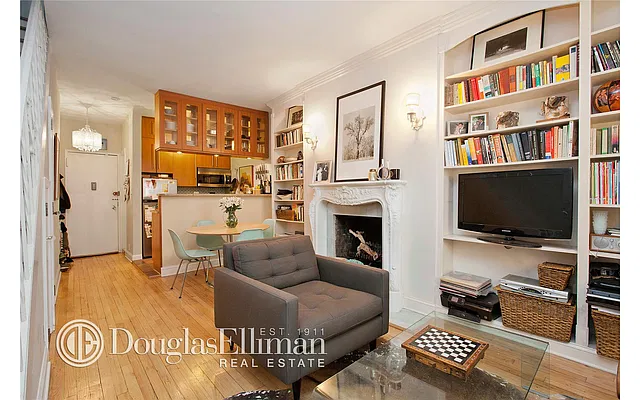Sold by Douglas Elliman | media 15