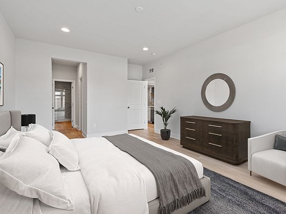5th image of 1316 Barnard St