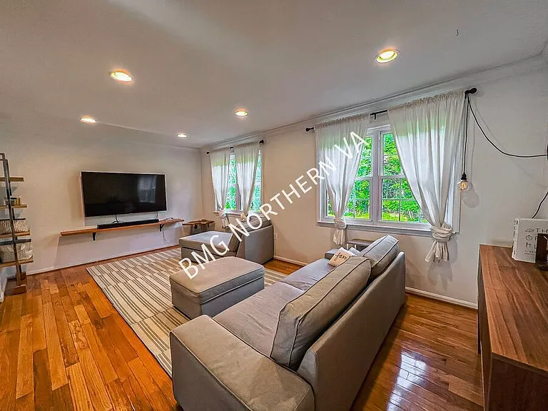 7711 Trevino Ln — Photo 5
