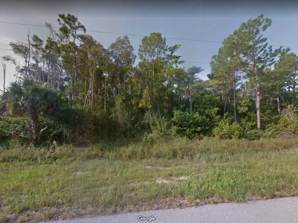 636 Ames St E, Lehigh Acres, FL 33974