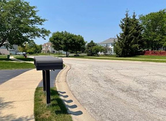 3rd image of 39058 N Aberdeen Ln
