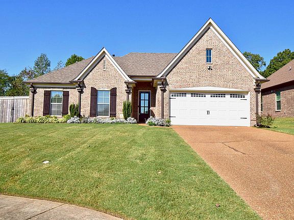 2nd image of 105 Arabella Cir