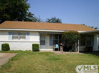 709 N Ray St, Alvarado, TX 76009