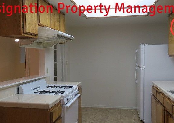 4th image of 1870 N Alvarado St #1