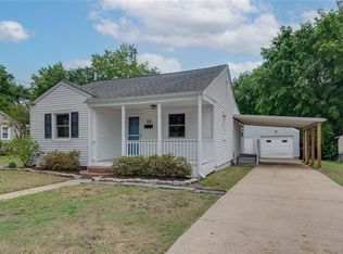11 Mohawk Dr, Portsmouth, VA 23701