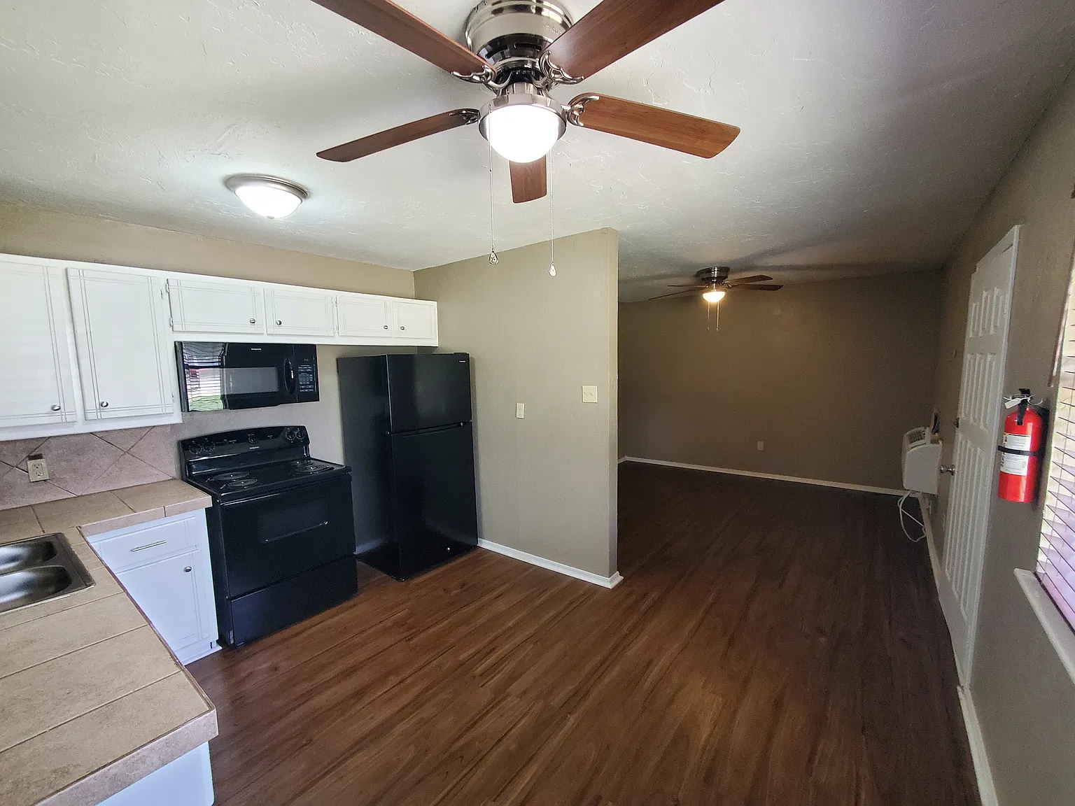 1 bed, 450 sqft, $650 — Photo 4