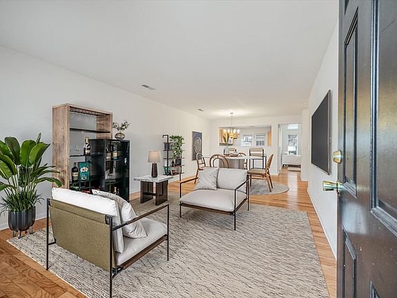 2nd image of 5208 Fernland Way