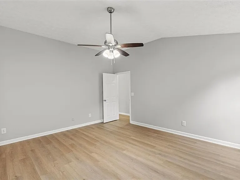4680 Sterling Oaks Ct — Photo 23