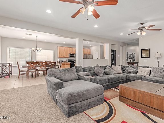 4th image of 31700 N SUNFLOWER Way