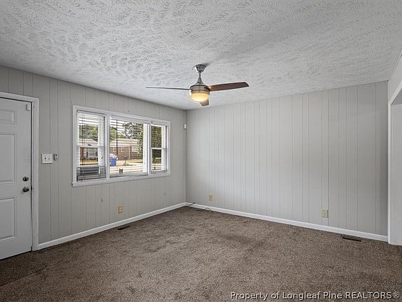 5th image of 1608 Grandview Dr