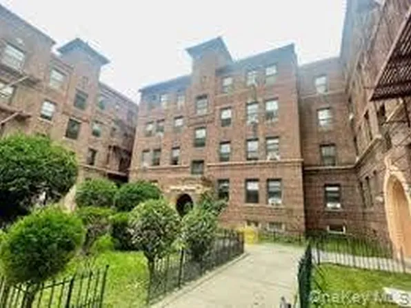 6140 Saunders street #C15, Rego Park, NY 11374
