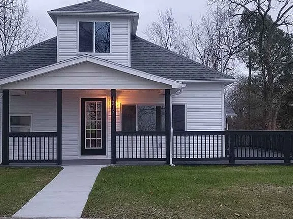 1315 Myrtle St, Parkersburg, WV 26101