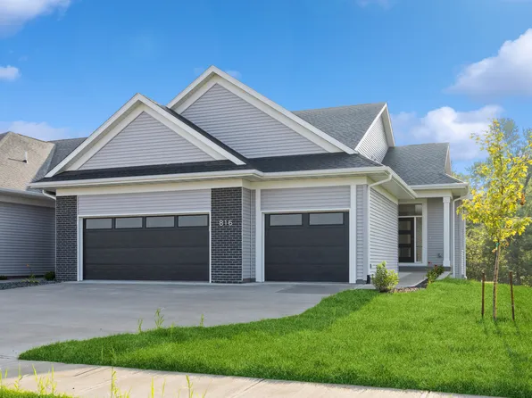 Regal 3-Car Plan, Sunset Prairie