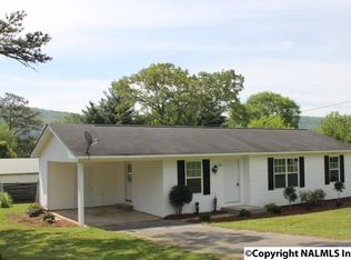 1803 Alabama Ave S, Fort Payne, AL 35967