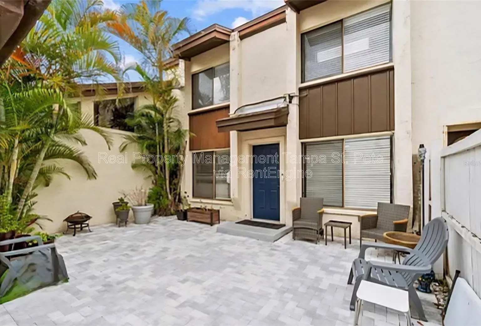 4 bed, 3.0 bath, 1456 sqft, $2,595 — Photo 1