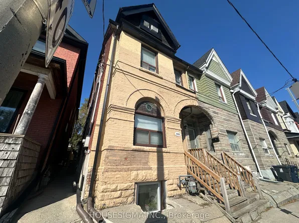 888 Dundas St E, Toronto, ON M4M 1R3
