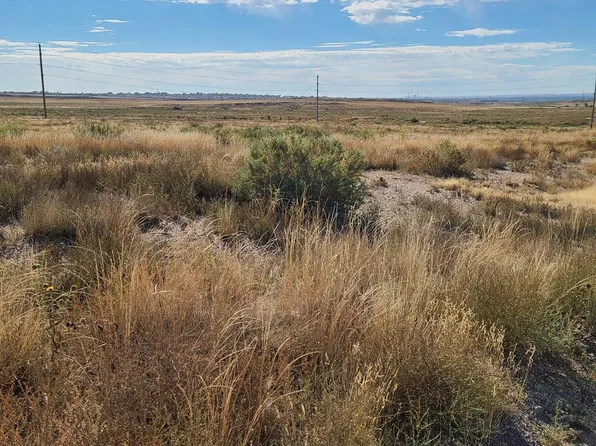 384 N Heather Dr, Pueblo West, CO 81007