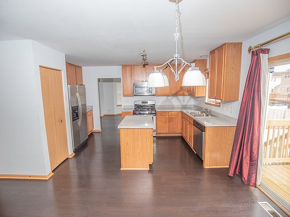 5th image of 1017 Great Plains Ave
