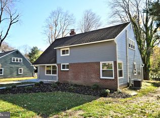 8718 Patton Rd, Glenside, PA 19038