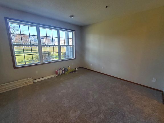5th image of 11372 Chisholm Cir NE