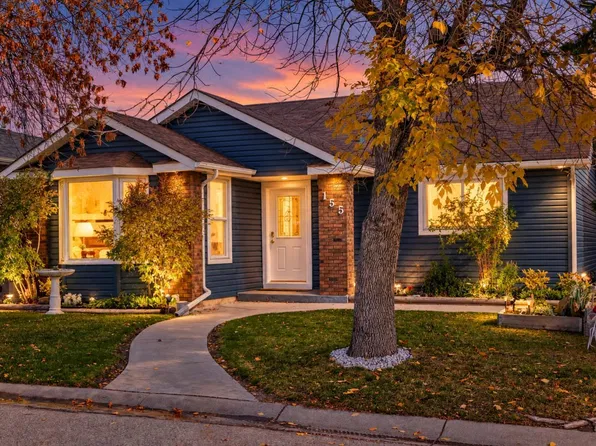 155 Strathcona Close SW, Calgary, AB T3H 1L2