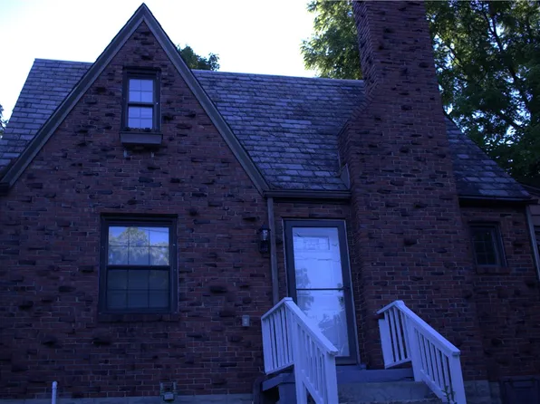 230 Broadway Dr, Pittsburgh, PA 15236