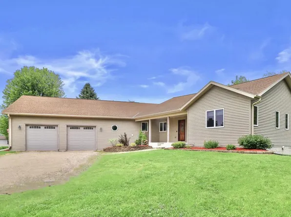 430 Sandy Lane, Hustisford, WI 53034