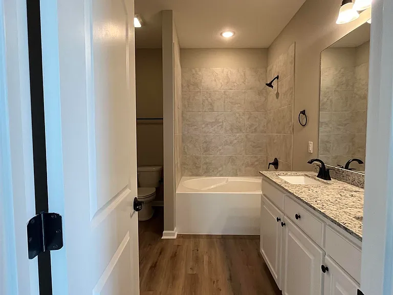 205 River Mill Dr — Photo 5