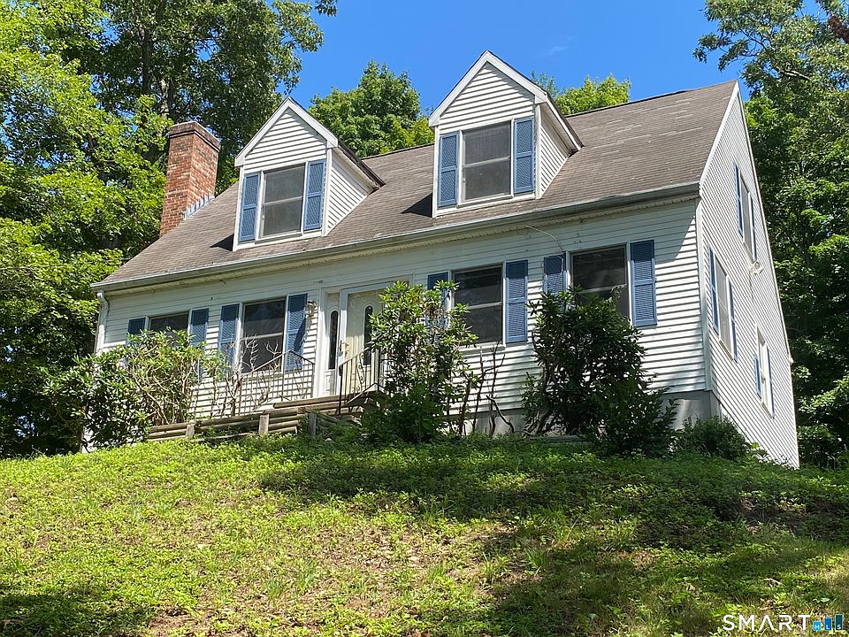 1st image of 574 Town Street