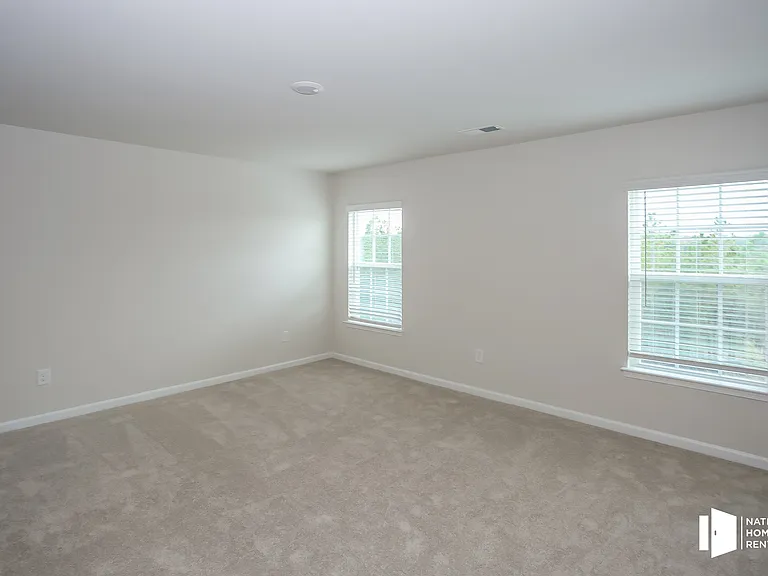 17019 Dragonstone Ct — Photo 5