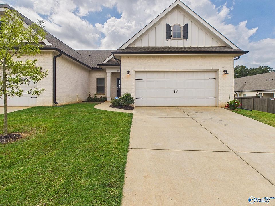 1st image of 148 Clift Farm Dr