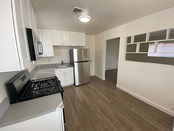5th image of 2765 W 2nd Ave