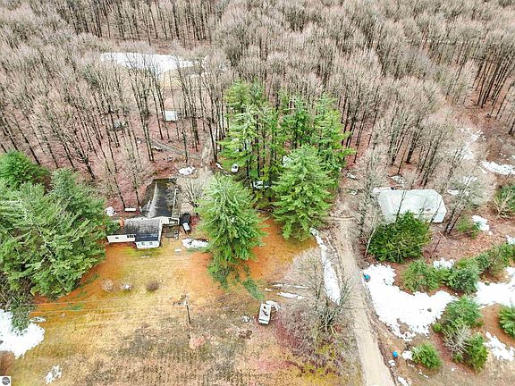 2nd image of 8299 W Walker Rd