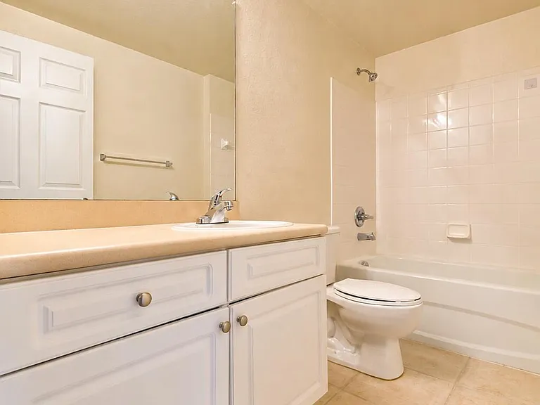 356 SE Rogers Ct — Photo 23