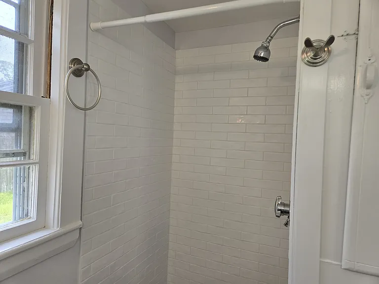 182 Sea St #10 — Photo 7